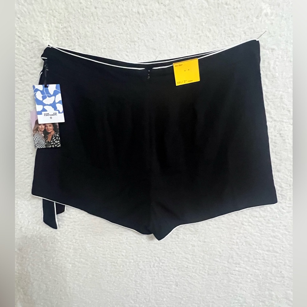 Diane Von Furstenberg Black High Waist Shorts